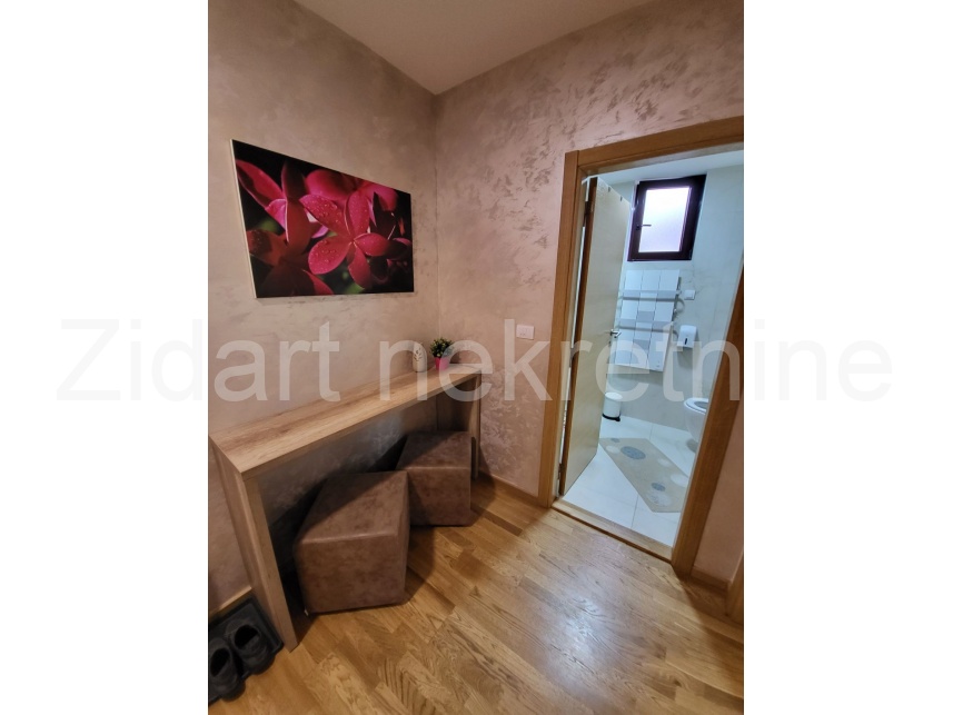 Квартира, 441 м², 110 000$ — FAKTOR